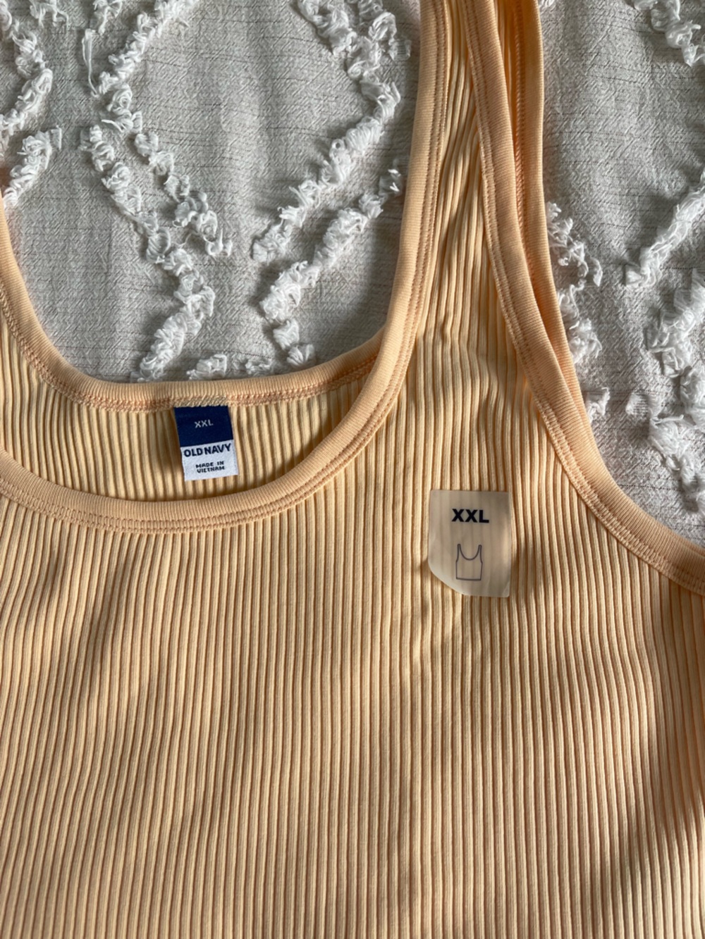 Old Navy Ribbed Cropped Tank Top - Picture 3 of 5